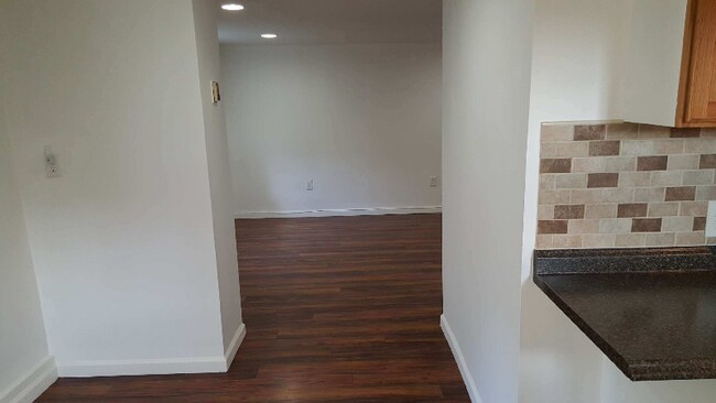 Photo - 177 Broad St Unit #A