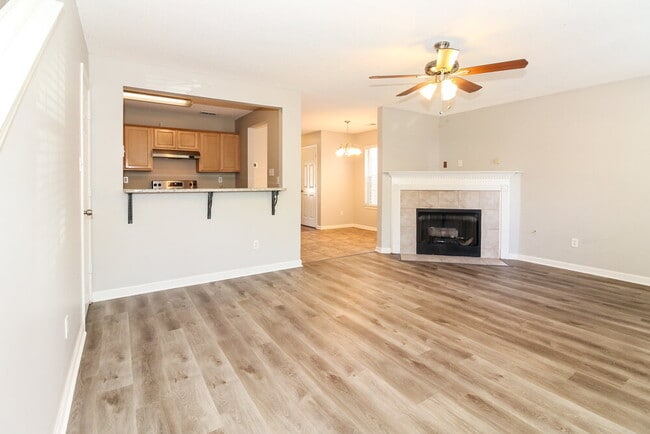 Photo - 7166 Charlton Way