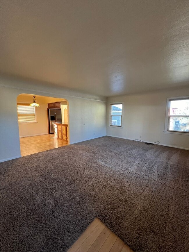 Photo - 2 Bedroom, 1 Bathroom Home - Close to Oregon Tech & Sky Lakes!