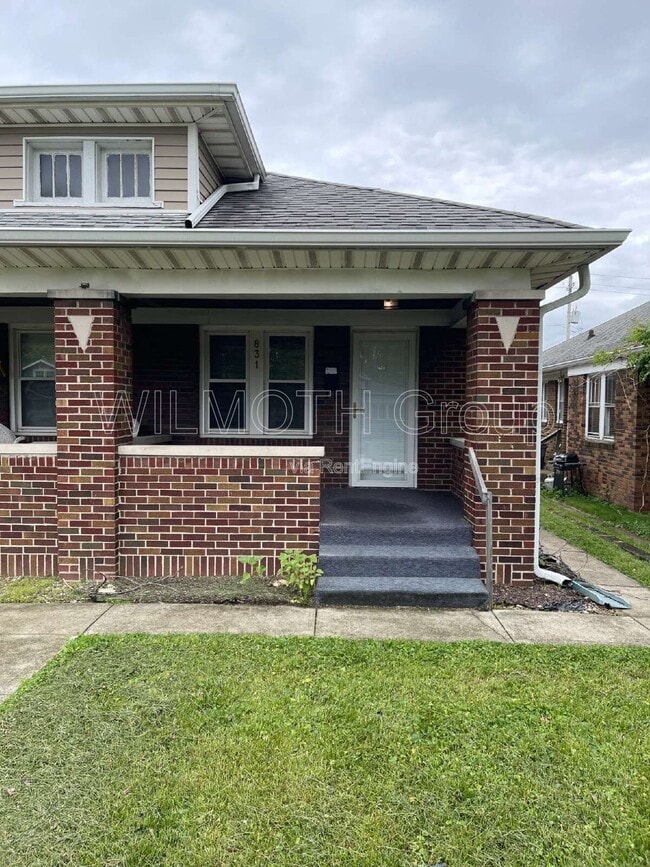 Building Photo - 831 N Emerson Ave