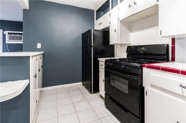 Photo - 709 W 26th St Unidad 1