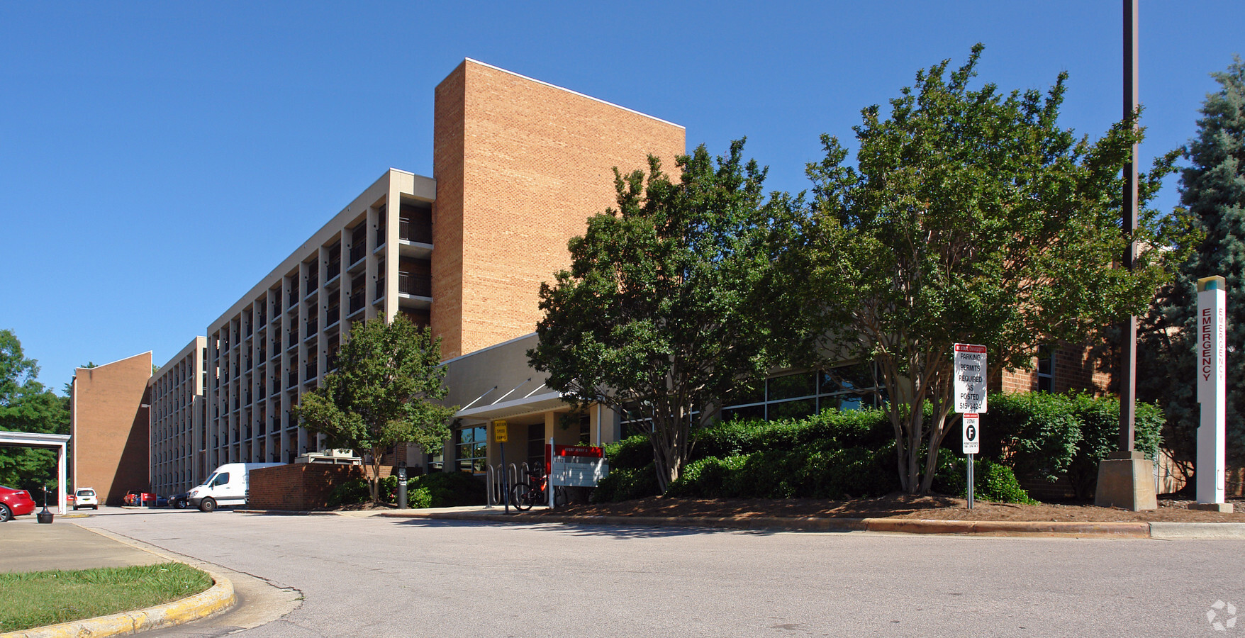 Avent Ferry Residence Hall - Avent Ferry Residence Hall Apartments