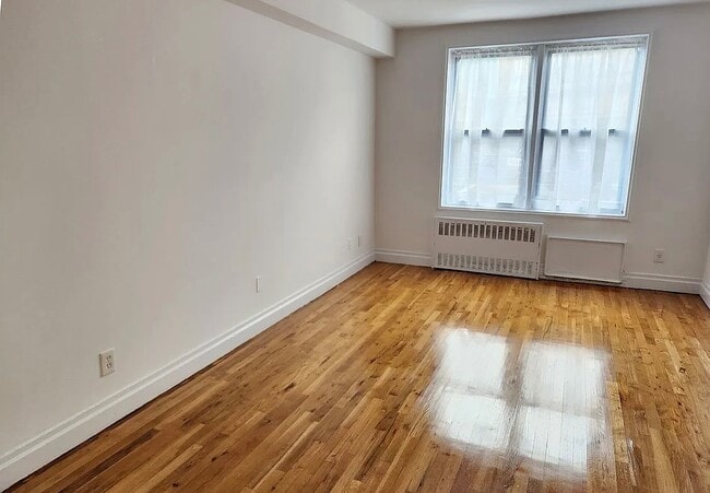 Building Photo - 1725 Edison Ave Rental