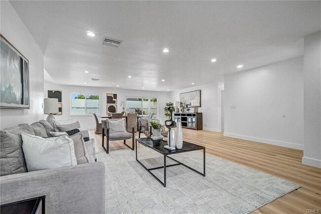 Photo - 2842 E Virginia Ave