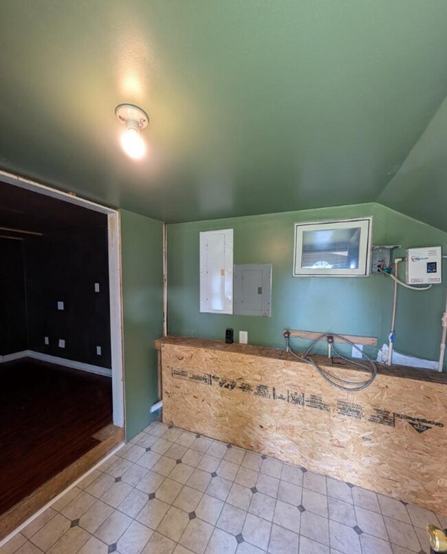 Photo - 202 Market St