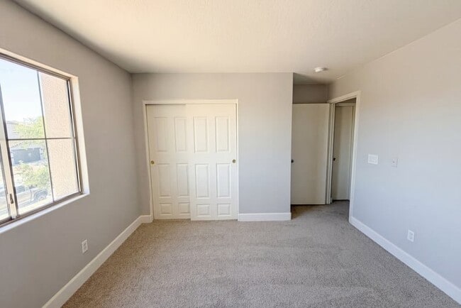 Photo - 11810 W Miami St