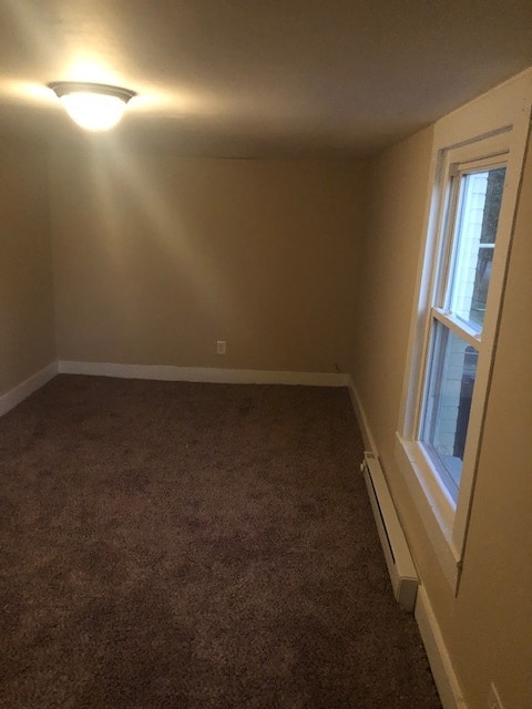 Dormitorio #1 - 6047 Tobaccoville Rd