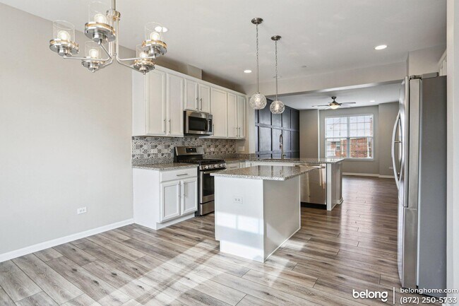 Photo - 2909 Madison Dr