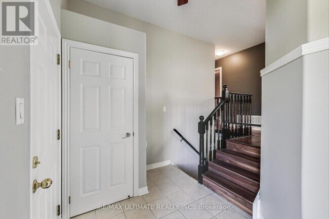 Photo - 209 Dunsmore Ln