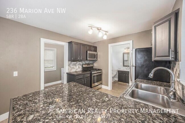 Photo - 236 Marion Ave NW