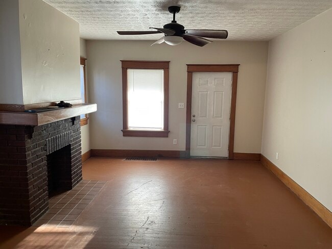Photo - 2116 Wayne Ave