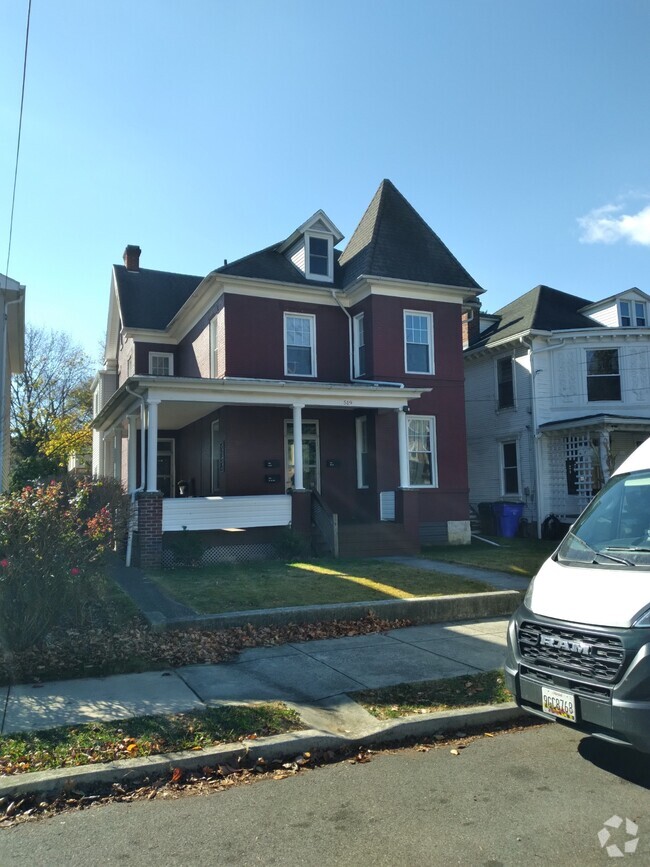 Building Photo - 519 Reynolds Ave Rental