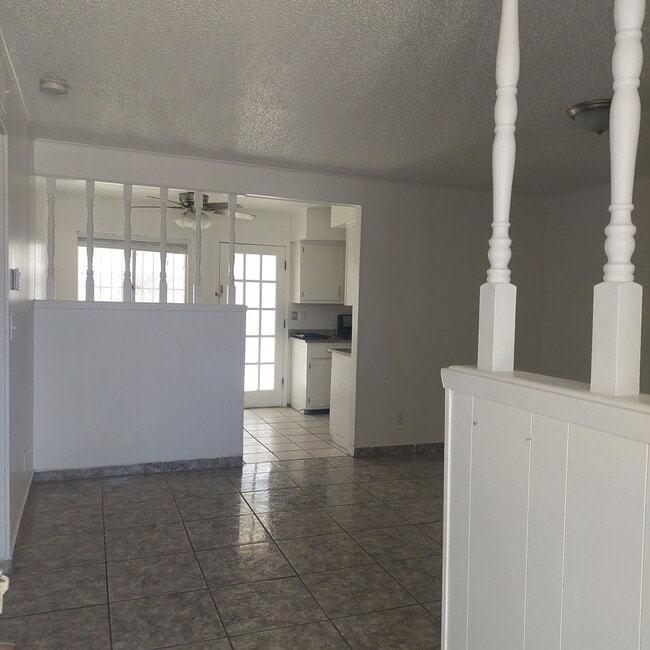 Photo - Welcome Home ! 3 bedroom 1.5 bath rental -DUPLEX