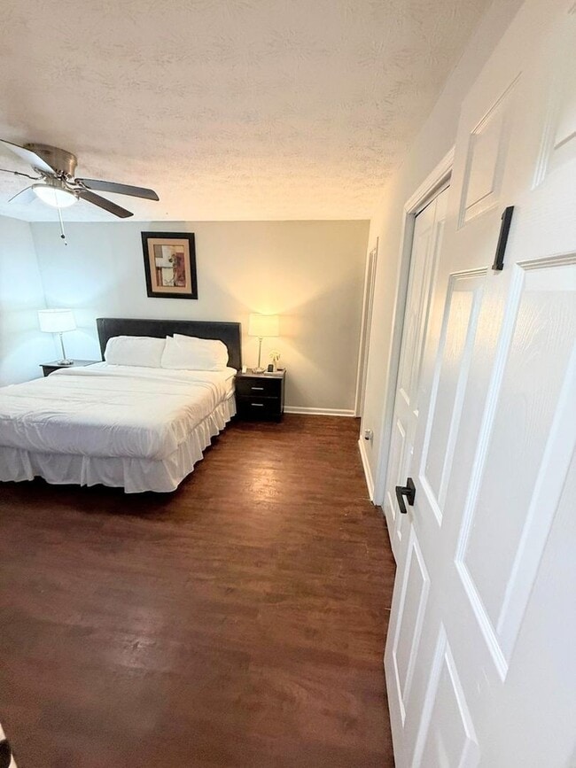 Photo - 5405 Glen Haven Dr