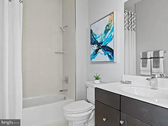 Photo - 941 Warlander Dr SW