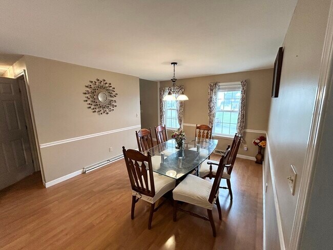 35 Fox Meadow Dr