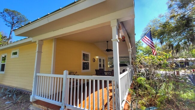 Photo - 523 Leaf Cir