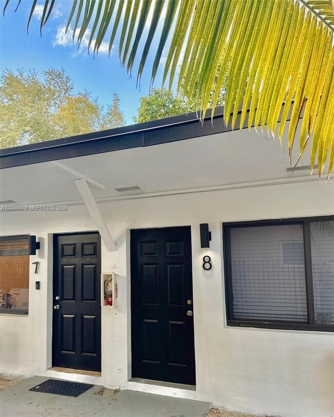 Building Photo - 5545 N Miami Ave Unit 8