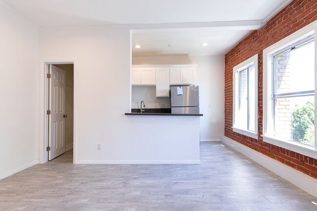 Photo - Urban Living at its Best