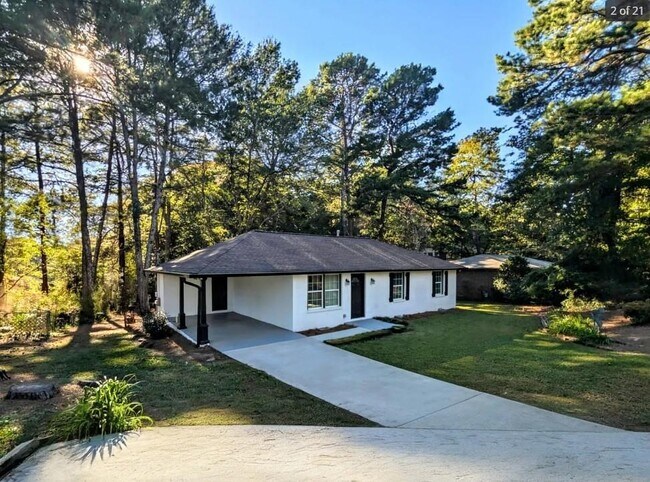 Photo - 537 Eastside Dr