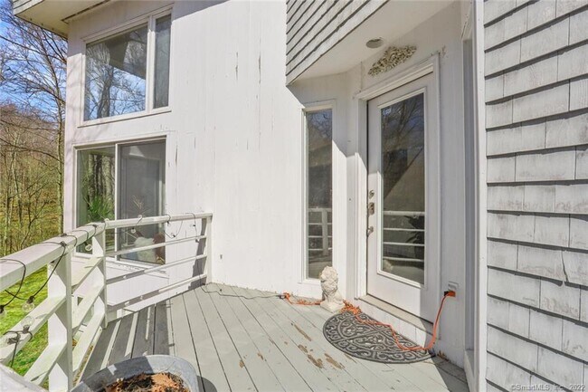 Photo - 126 Gallows Hill Rd House
