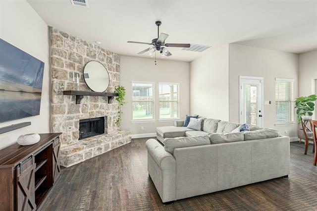 Photo - 209 Michael Dr