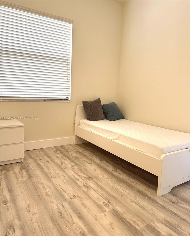 Photo - 7855 NW 104th Ave Unit 5