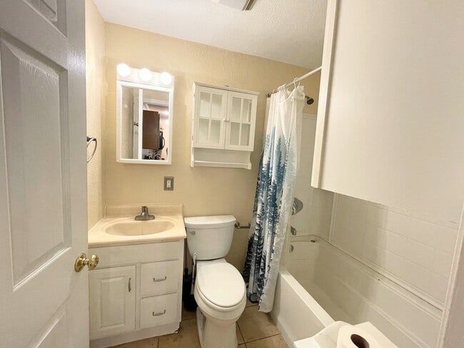 Photo - 348 N Orange St