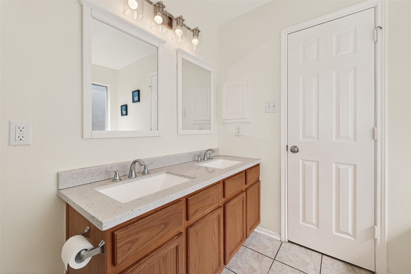 Photo - 3807 Brook Garden Ln