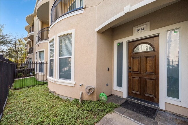 Photo - 1614 Stuart St