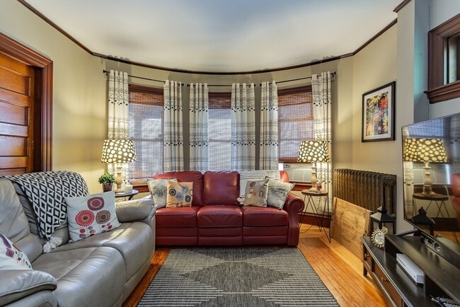 Photo - 256 Maple St Unit 1