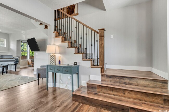 Photo - 1978 Windsor St