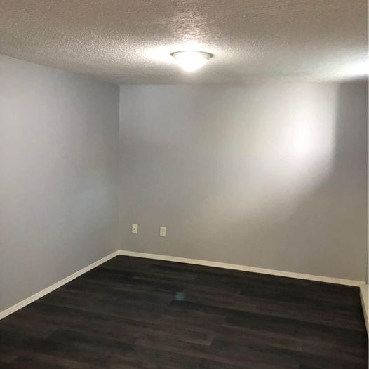 Photo - 1177 Connaught Dr