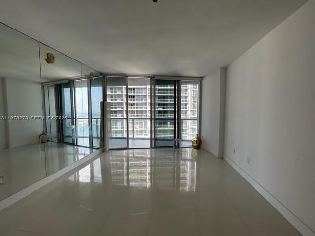 Photo - 495 Brickell Ave Unidad 4306
