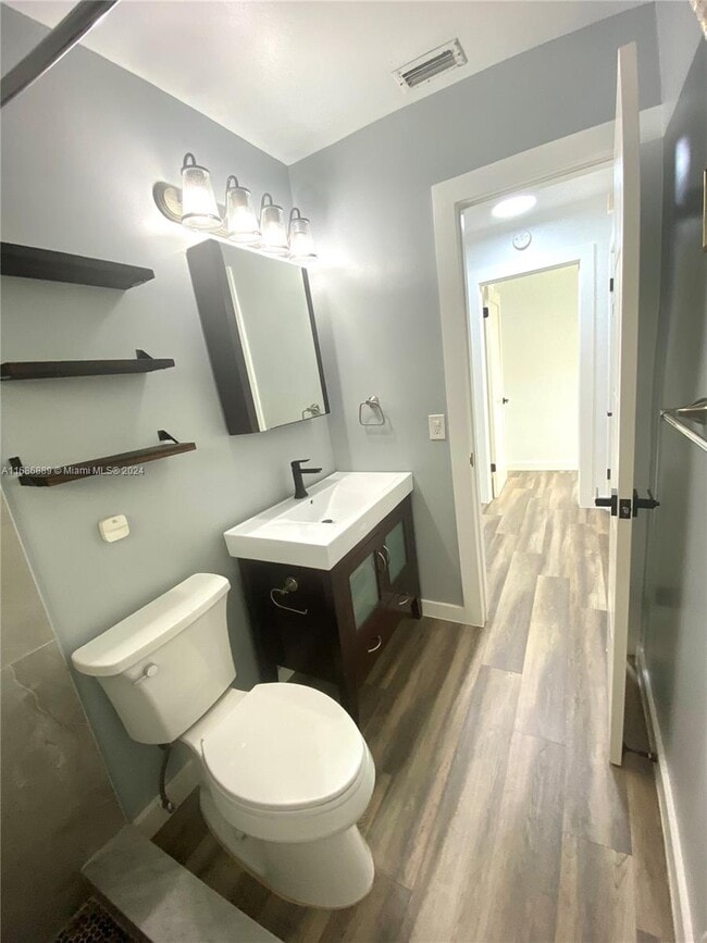 Photo - 1735 SW 21st St