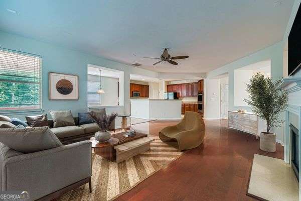 Photo - 700 Kirkly Way