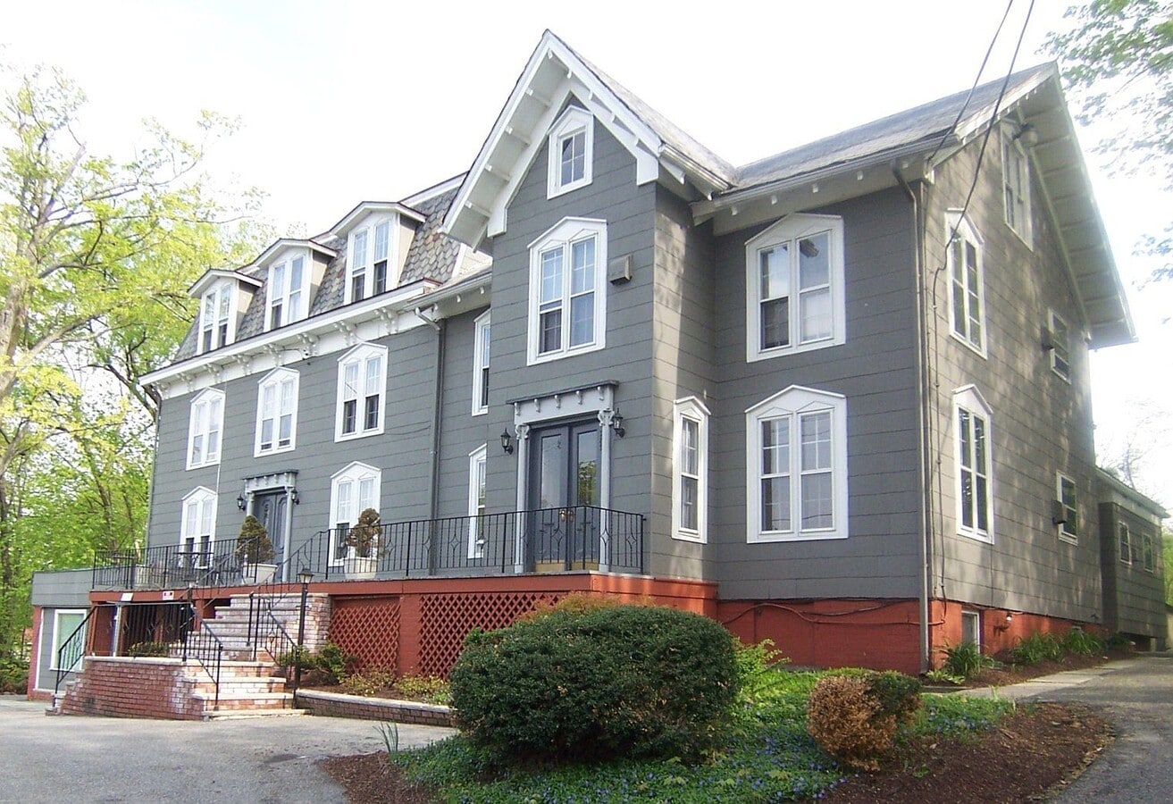 285-289 Hudson St - 285-289 Hudson St Condo Unit 10
