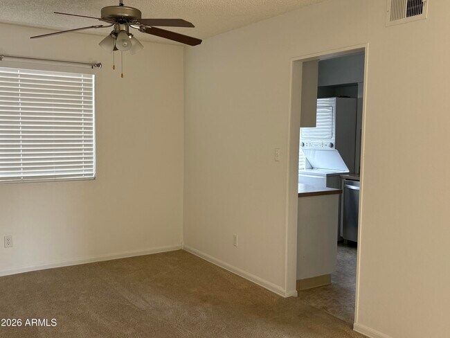 Photo - 7141 N 16th St Unidad 212