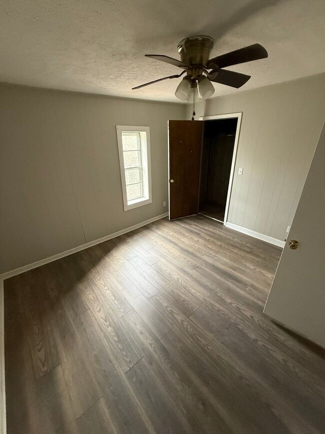 Photo - East Gadsden