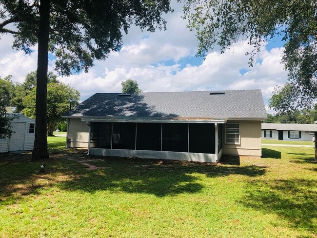 Photo - 3/2/2 Deltona