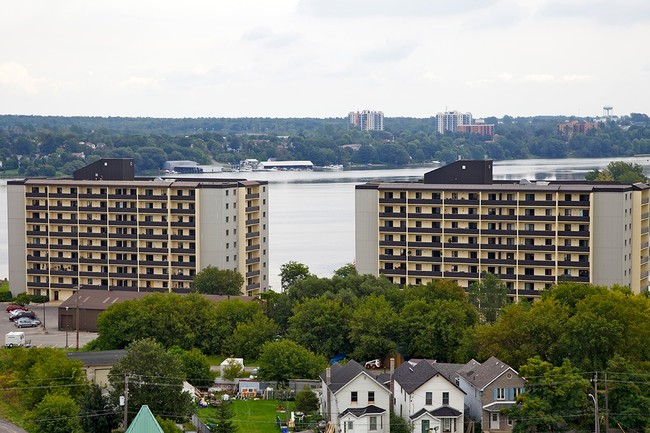 Building Photo - Village On The River