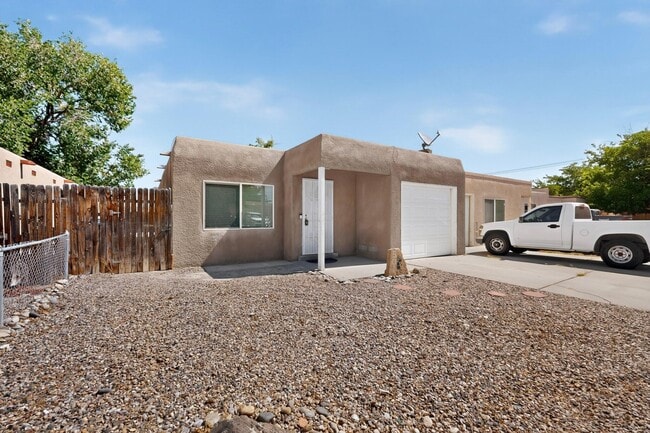 Photo - 5013 Argus Ave NW