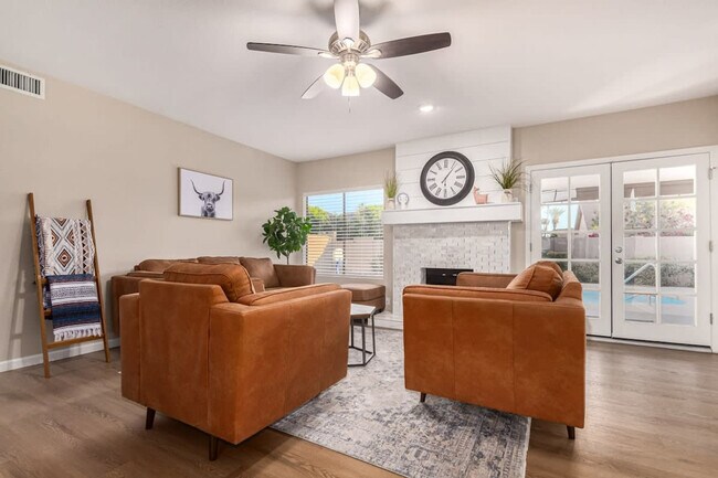 613 W Summit Pl Unit SI ID1558601P