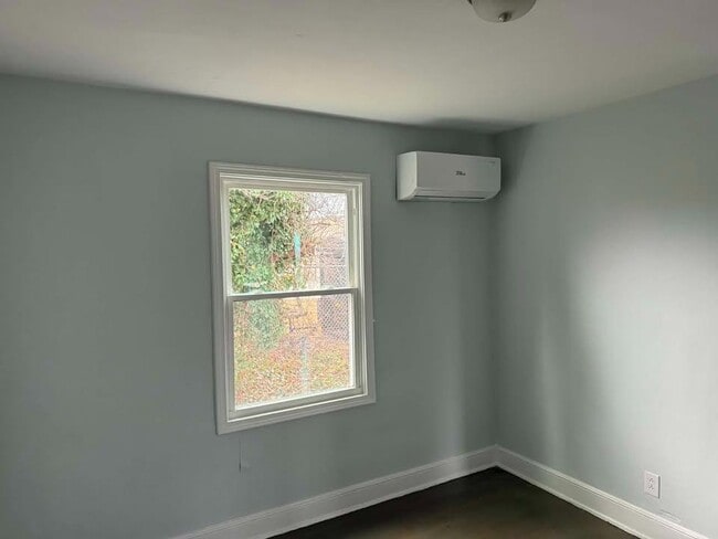 Photo - 115 Chestnut Dr