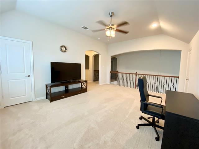 2332 Stallion St