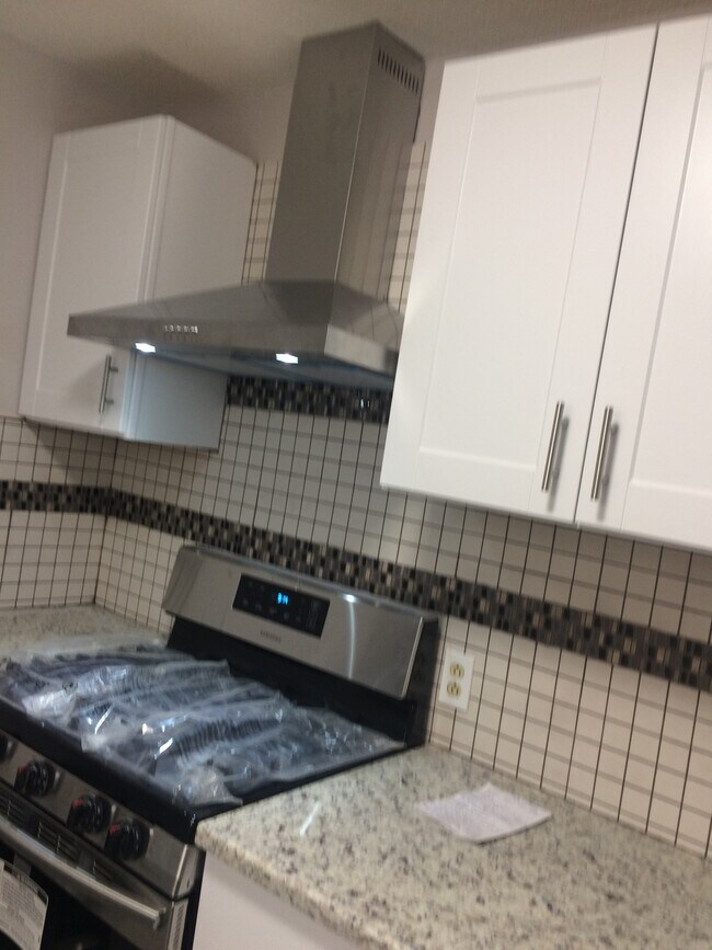 Photo - 4 Greenbriar Dr Unit 400