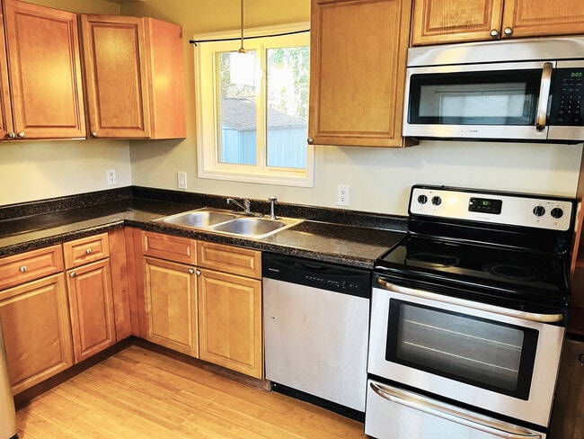 Photo - 17 Unaka Ave Unit A