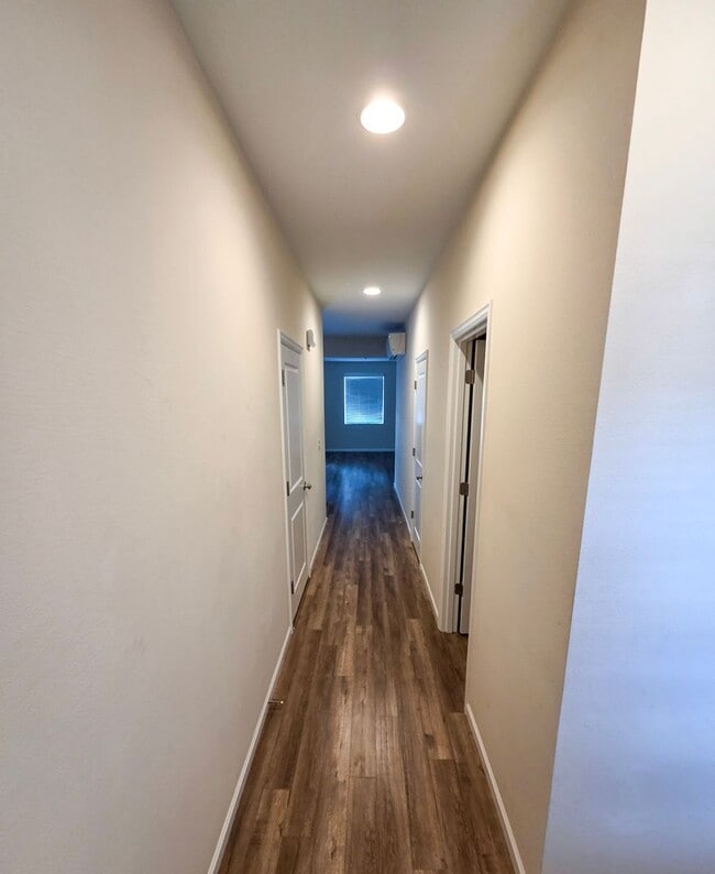 5725 Karen Lynn Loop S