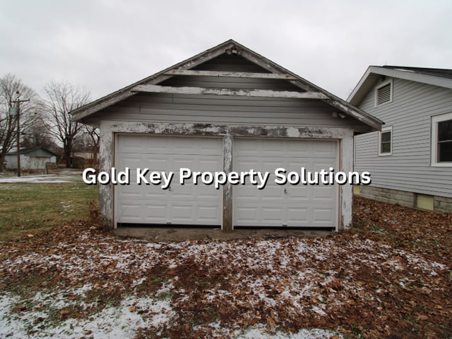 Photo - Attractive 2 BR 1 BA House with 2-Car Garage and Covered Porch (NO SECTION 8)