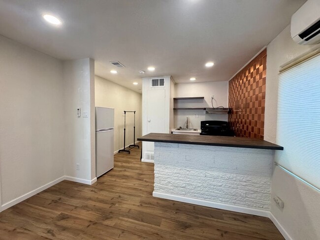 Photo - 709 Madison St NE Unit 1561 - 709 Madison B